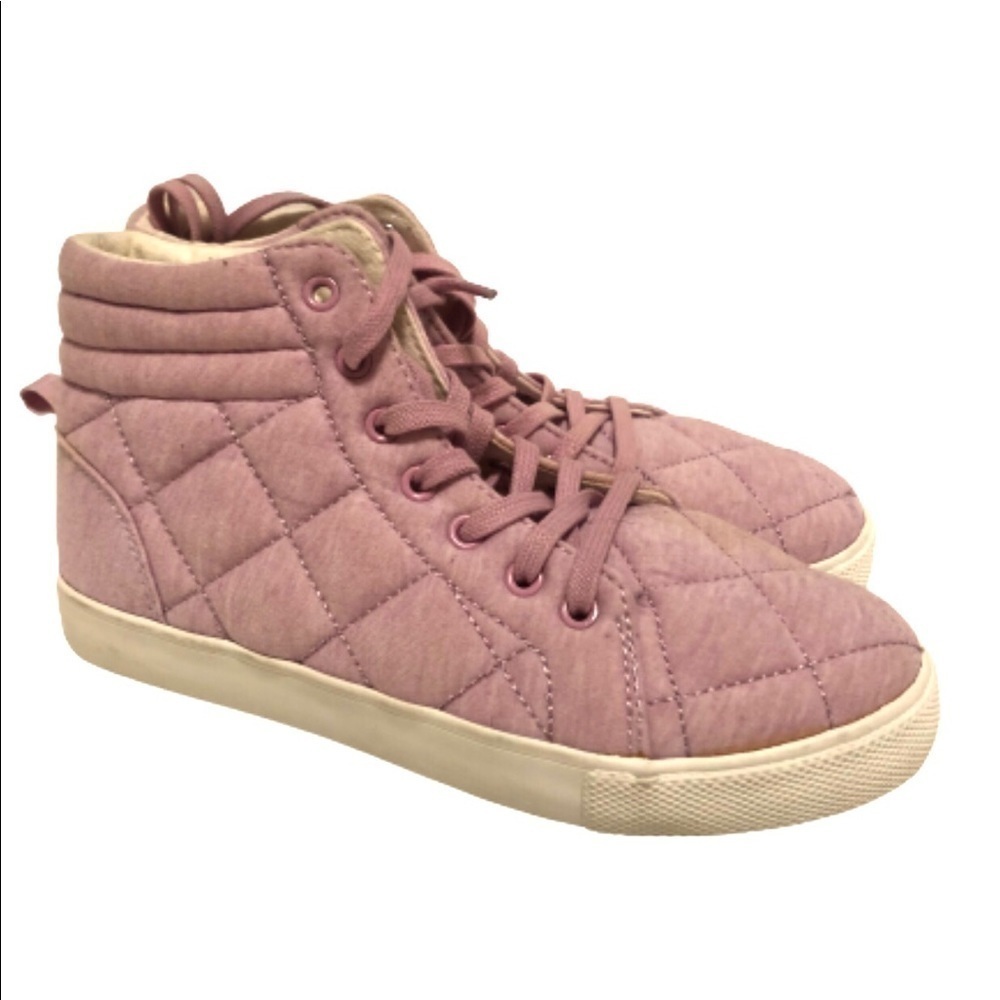 Old navy dusty rose quilted high top sneakers 3
